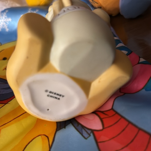 6 piece lot Winnie the Pooh collectibles for 1 money! 5 plush, 1 porcelain Pooh! - Picture 8 of 12
